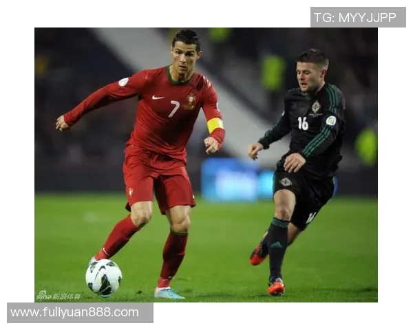 足球明星华丽入场时装秀揭秘 走进球场外的时尚风采